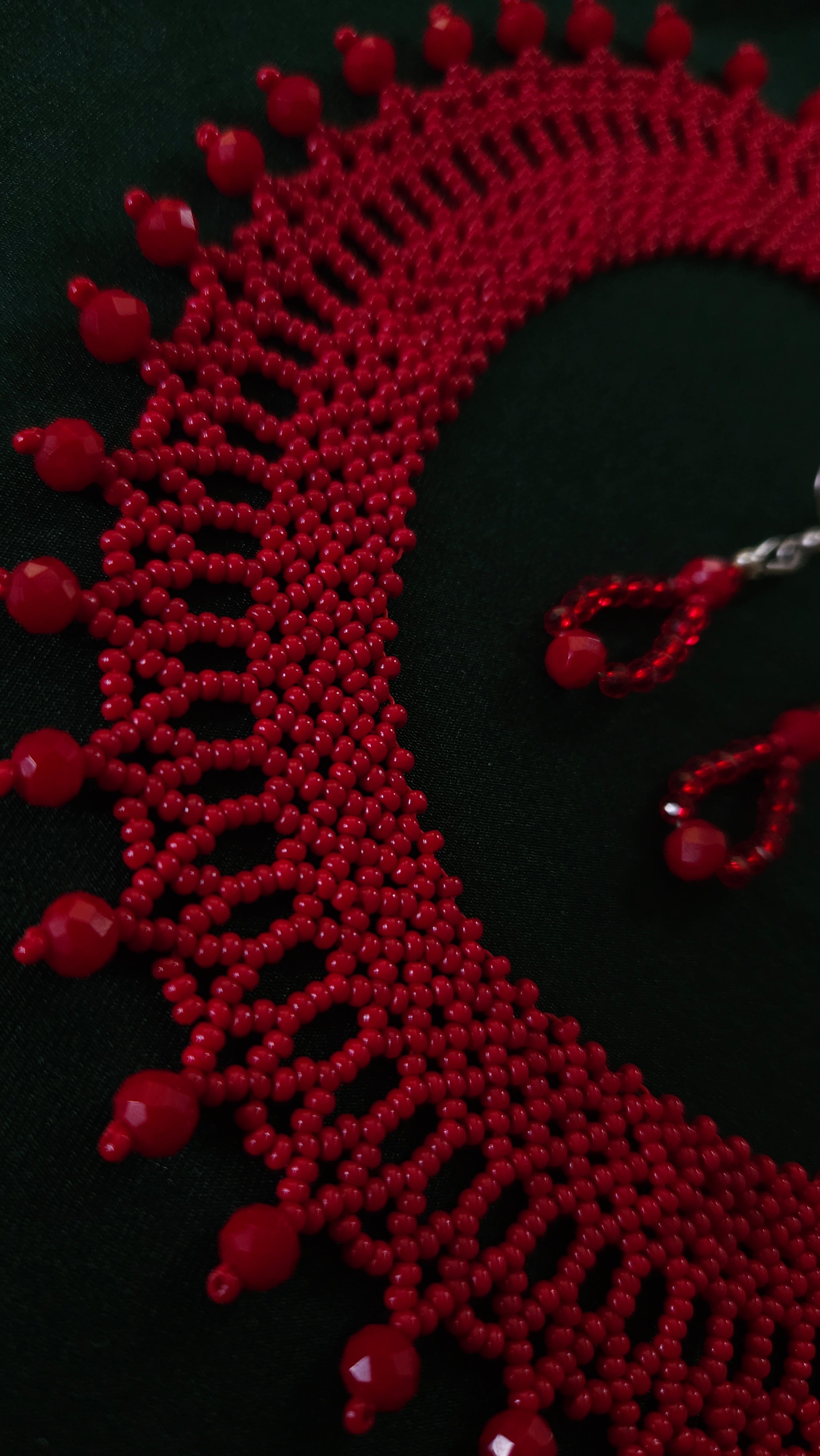 Red Czech Glass Bead Collar Necklace and Earrings Set in Red – beadwork detail 4