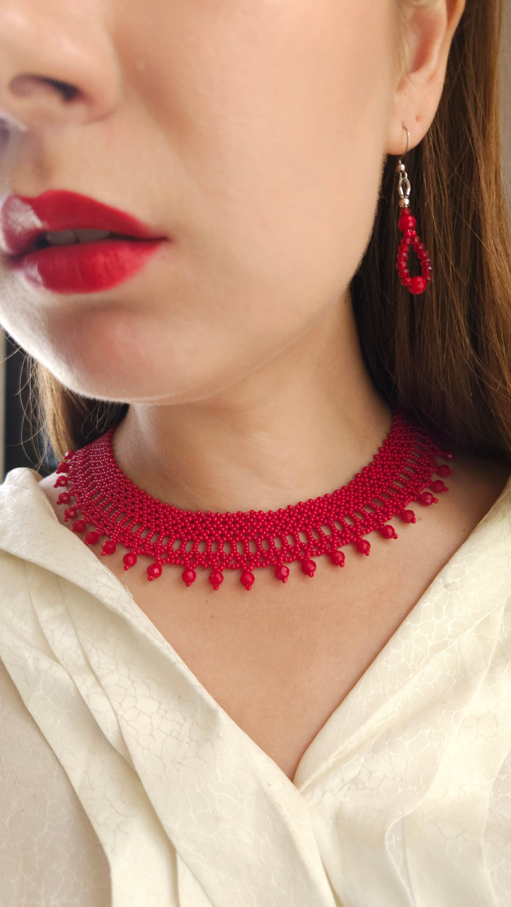 Red Czech Glass Bead Collar Necklace and Earrings Set in Red – beadwork detail 1