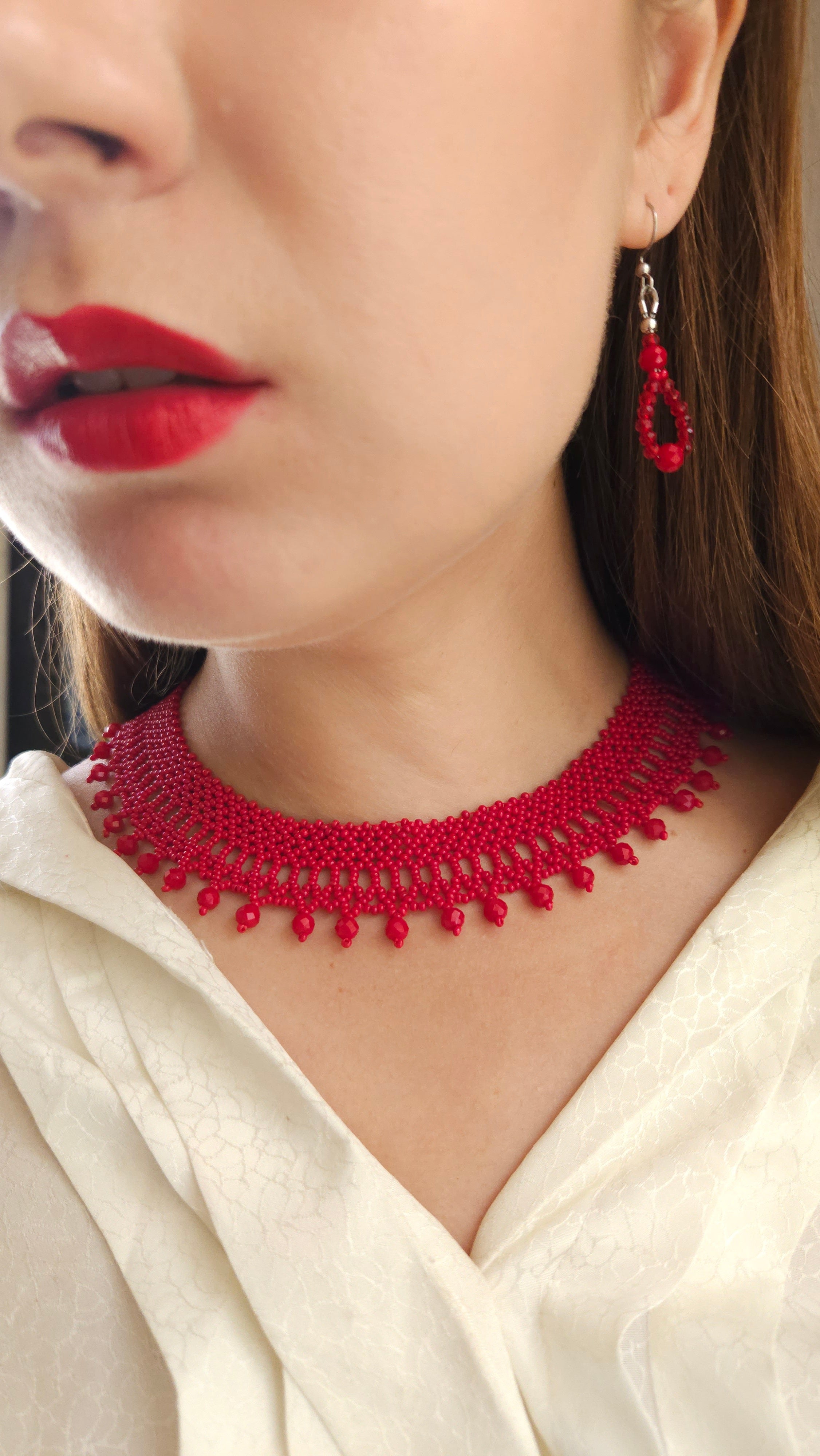 Red Czech Glass Bead Collar Necklace and Earrings Set in Red – beadwork detail 1