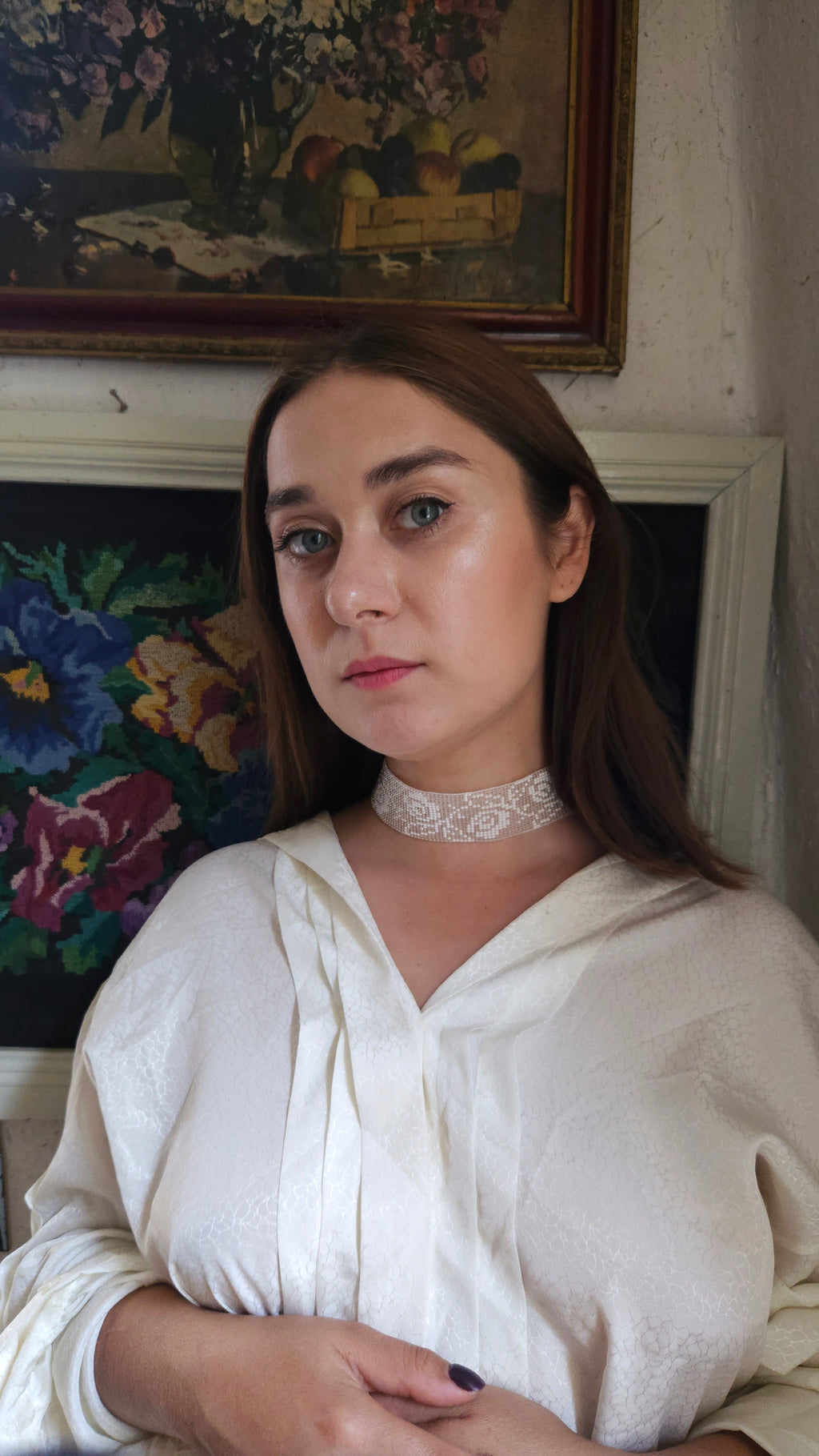 Poltava Merezhka Beaded Gerdan Choker – Ukrainian Necklace in Taupe and white – styling view 3