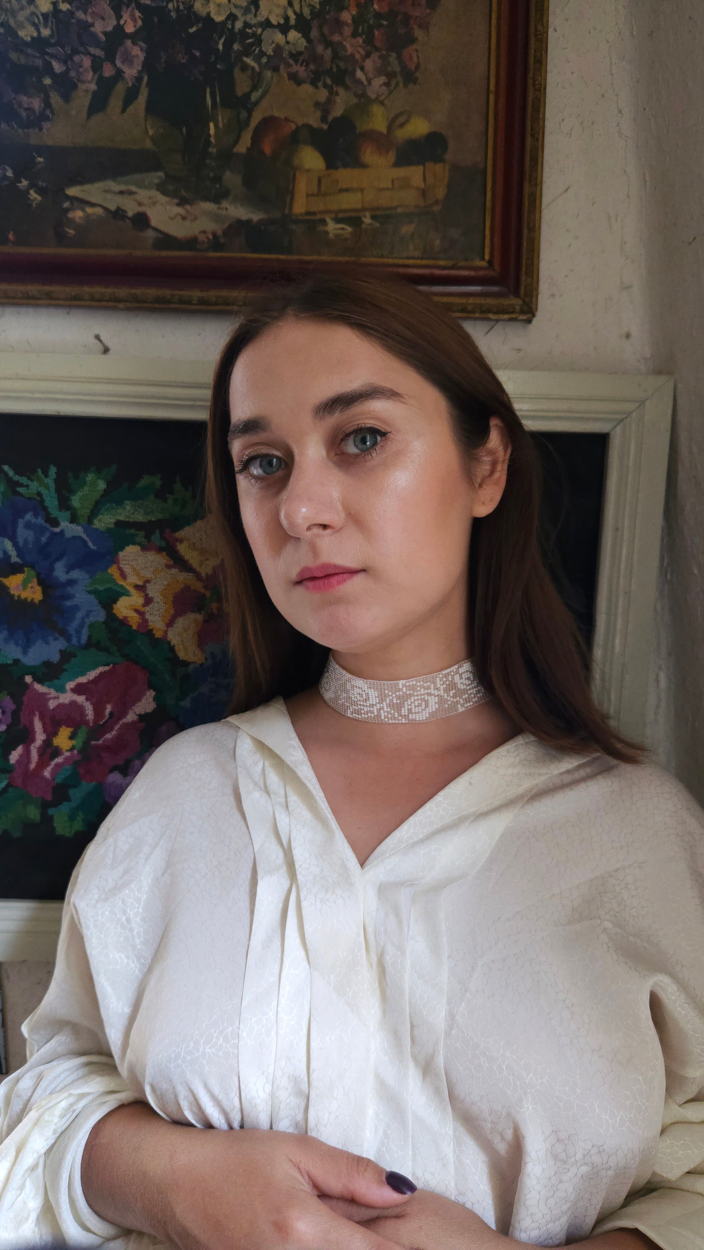 Poltava Merezhka Beaded Gerdan Choker – Ukrainian Necklace in Taupe and white – styling view 3