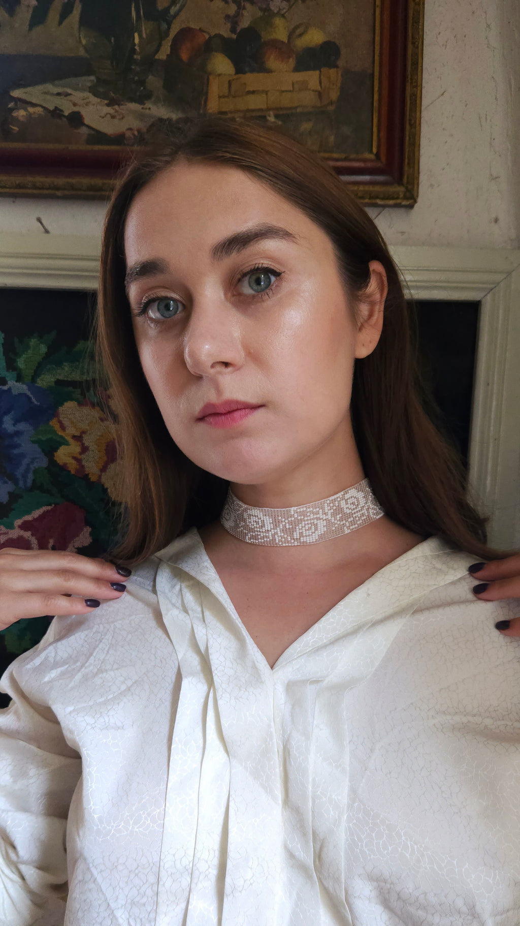 Poltava Merezhka Beaded Gerdan Choker – Ukrainian Necklace in Taupe and white – styling view 4