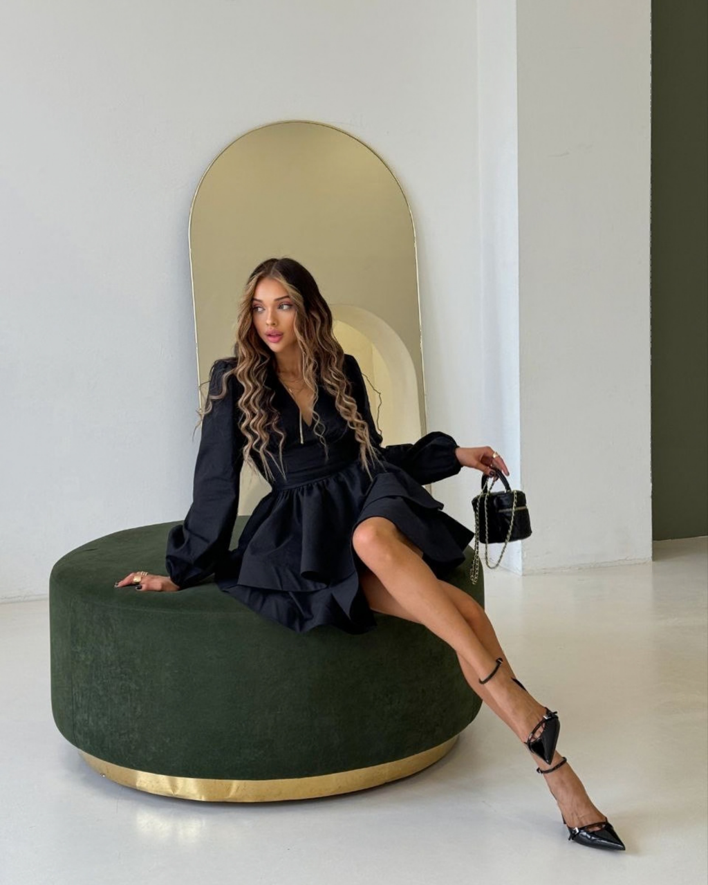 Linen V‑Neck Dress – Feminine Summer Linen Dress