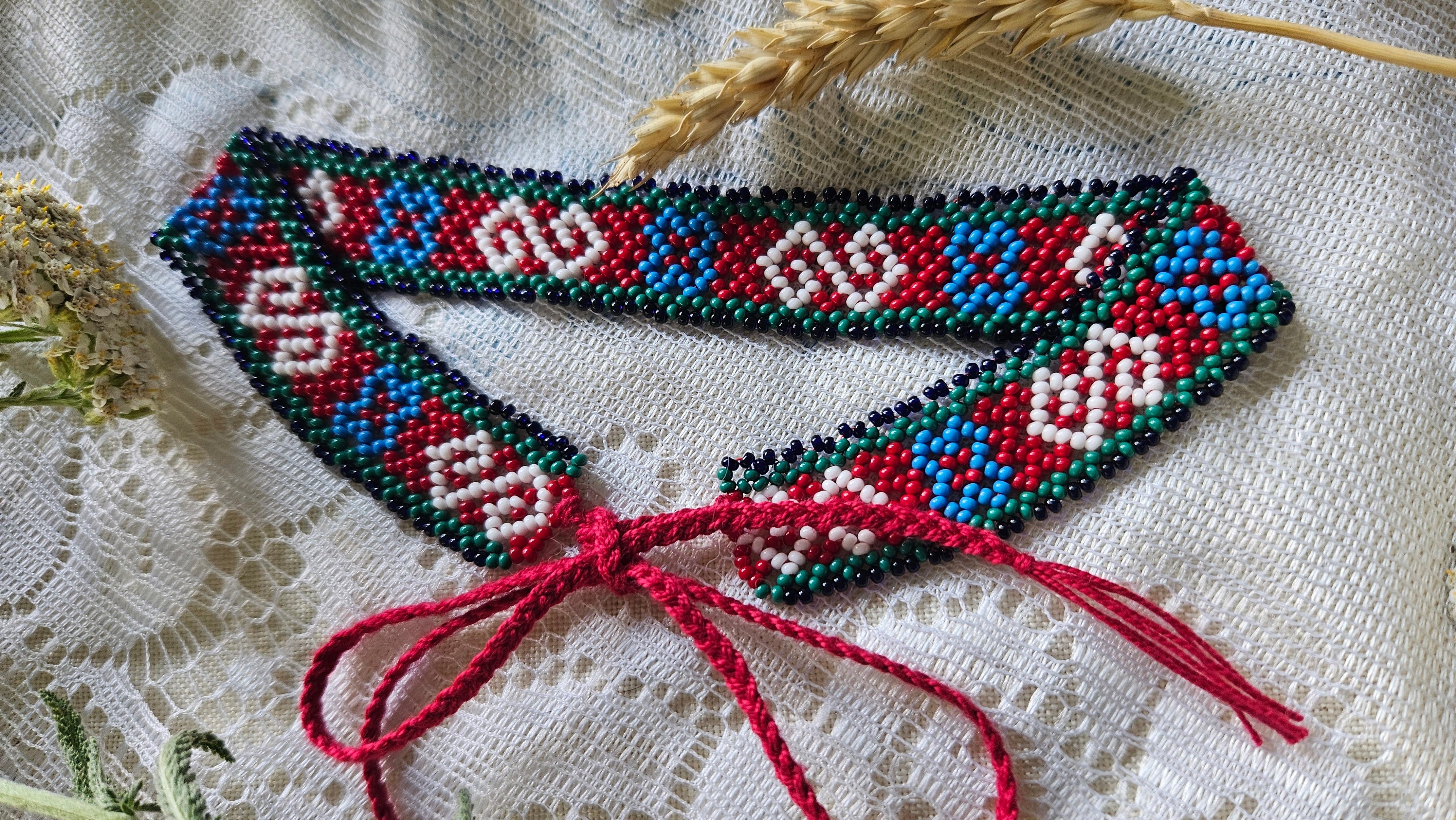 Plyn Chasu Floral Sylianka – Ukrainian Beaded Choker in Green, blue, red and white – styling view 4