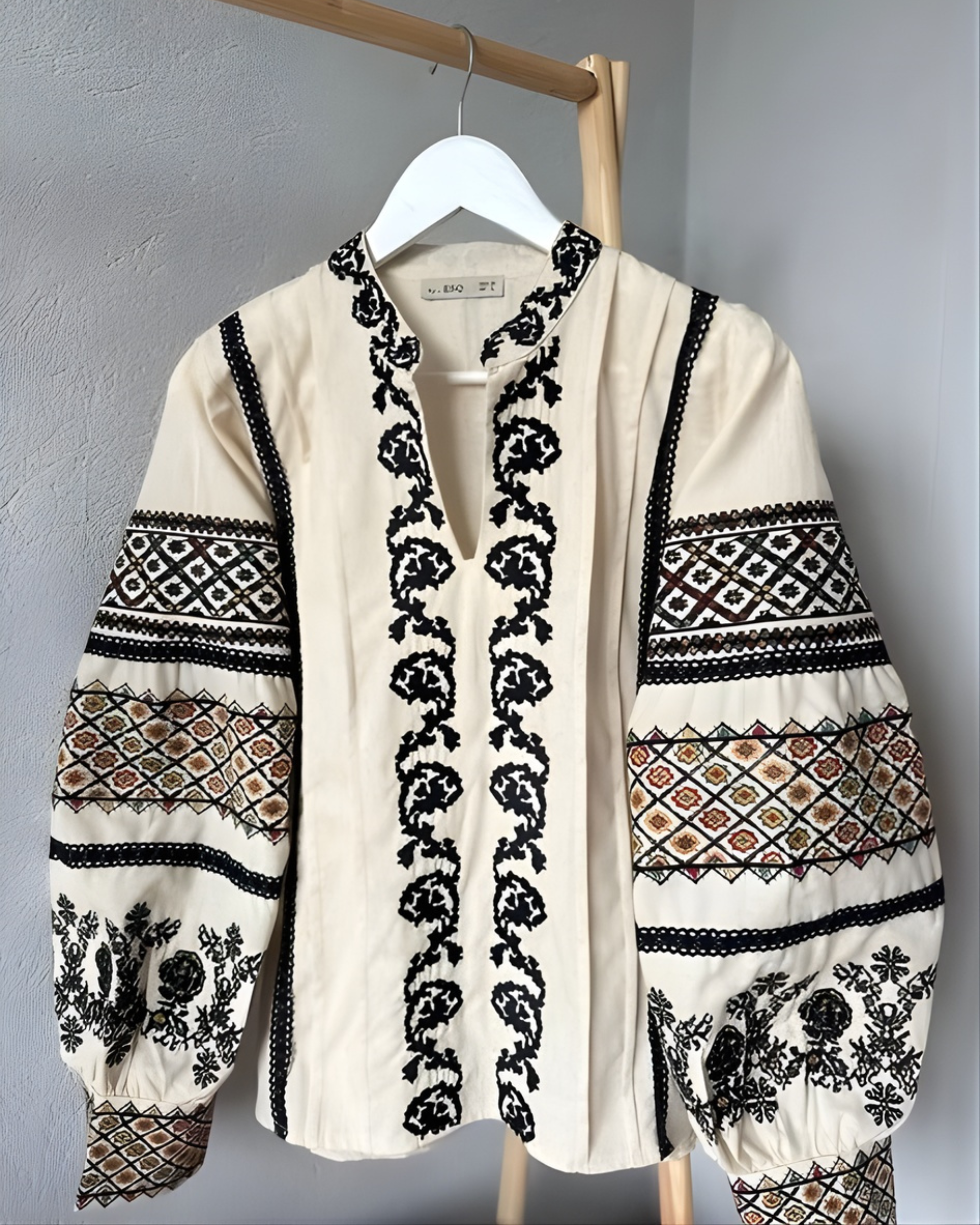 Beige Embroidered Vyshyvanka Blouse – Modern Ukrainian Style