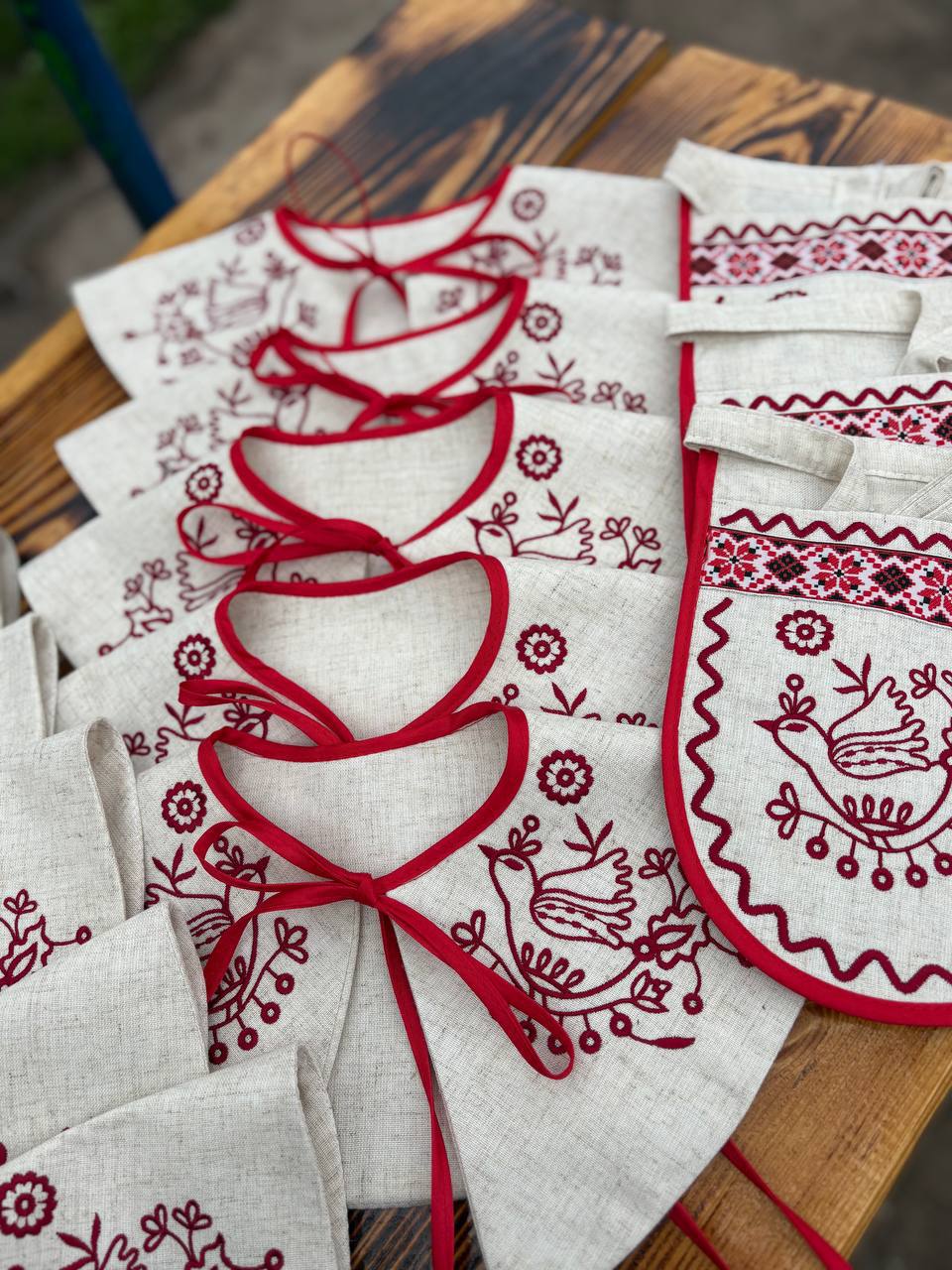 Linen Embroidered Collar and Ladunka Set - Traditional Ukrainian Accessory product photo 10